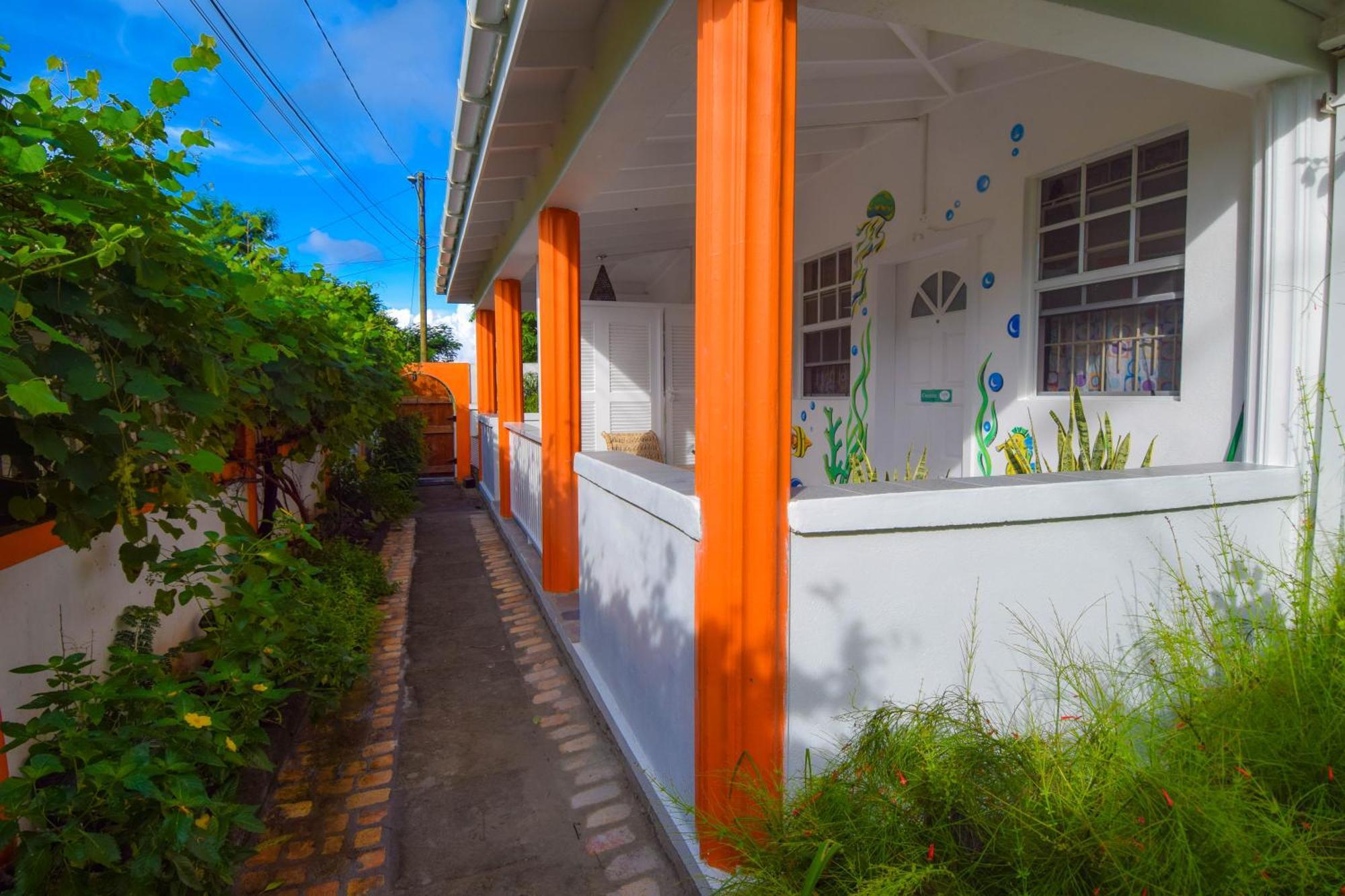 Frenz Hotel Soufriere Exterior photo